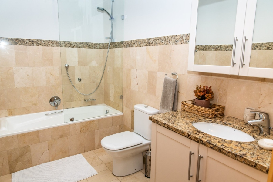 To Let 4 Bedroom Property for Rent in Camps Bay Western Cape